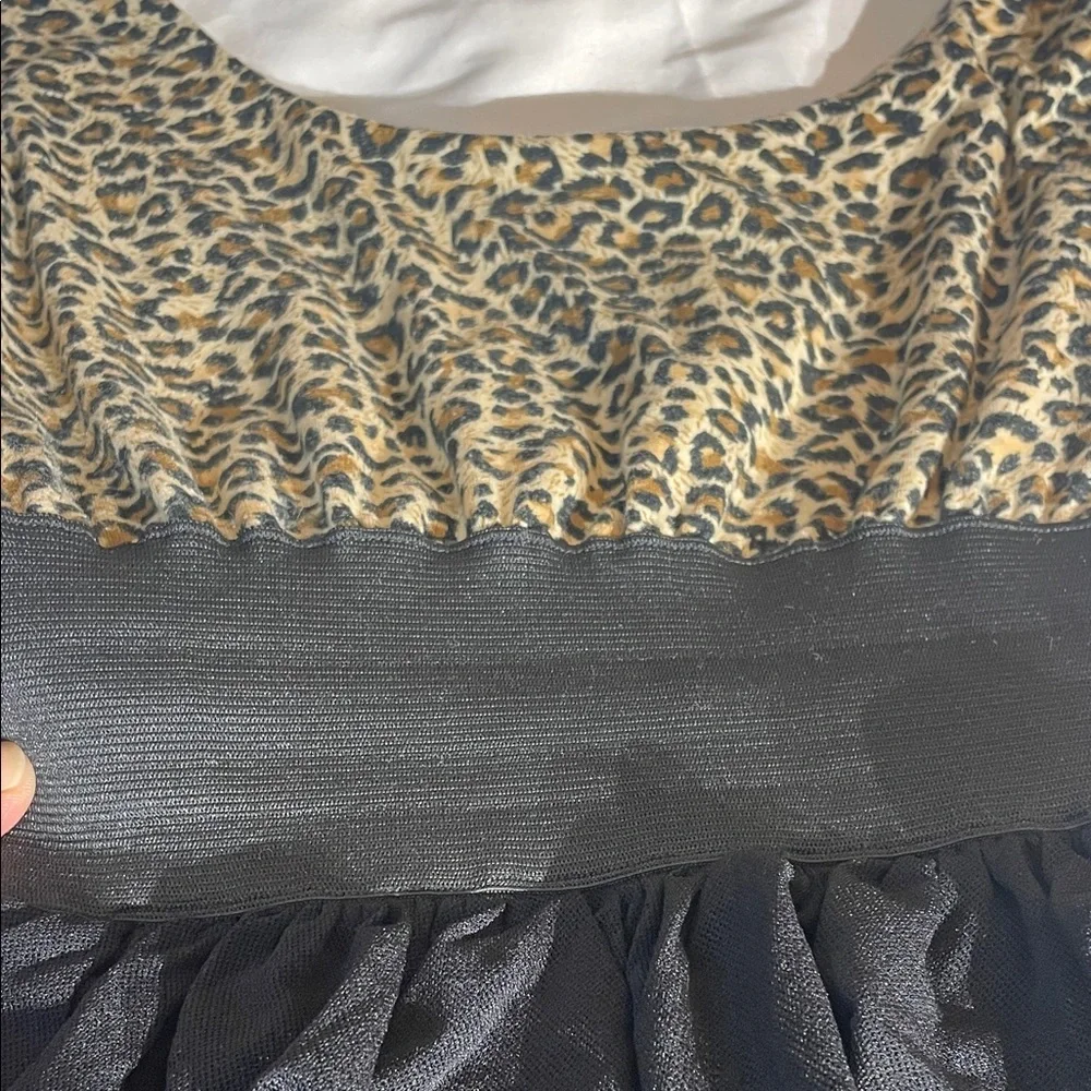 Freeway Leopard Print Ruffle Mini Dress with elastic band waist. Size SMALL - Picture 3 of 10